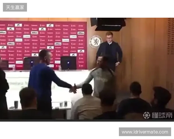 有风度,罗塞尼尔在切尔西首场发布会前与在场所有记者一一握手